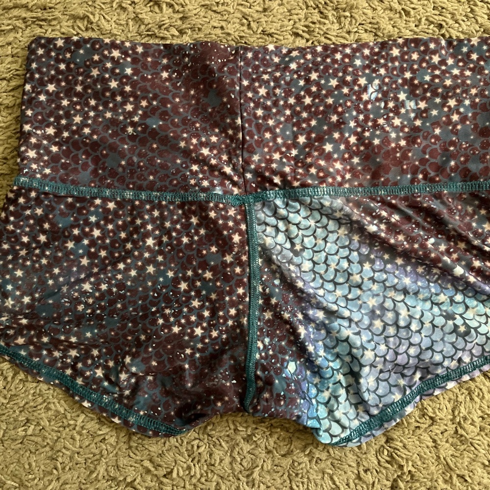 Teeki shorts